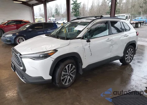 2024 Toyota Corolla Cross Xle from USA, damaged, VIN 7MUDAABG2RV115083